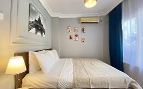 Charming Flat With Balcony In Sinanpasa Besiktas